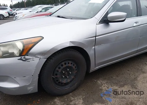 2008 Honda Accord 2.4 Lx z USA, uszkodzony, nr VIN 1HGCP26398A159533